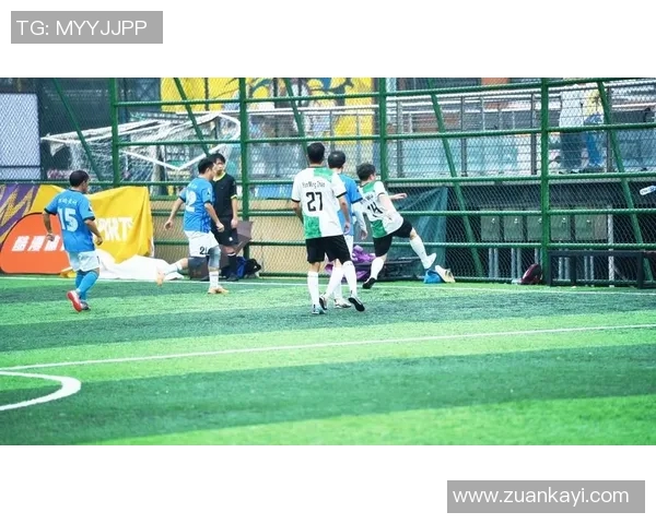 杭州足球队进攻战术解析与球员表现深度剖析