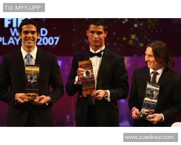 足球明星卡卡膝伤困扰职业生涯影响深远球迷心痛不已 足球明星卡卡膝伤困扰职业生涯影响深远球迷心痛不已